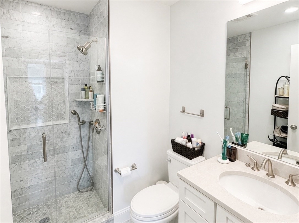 728 East Broadway 301