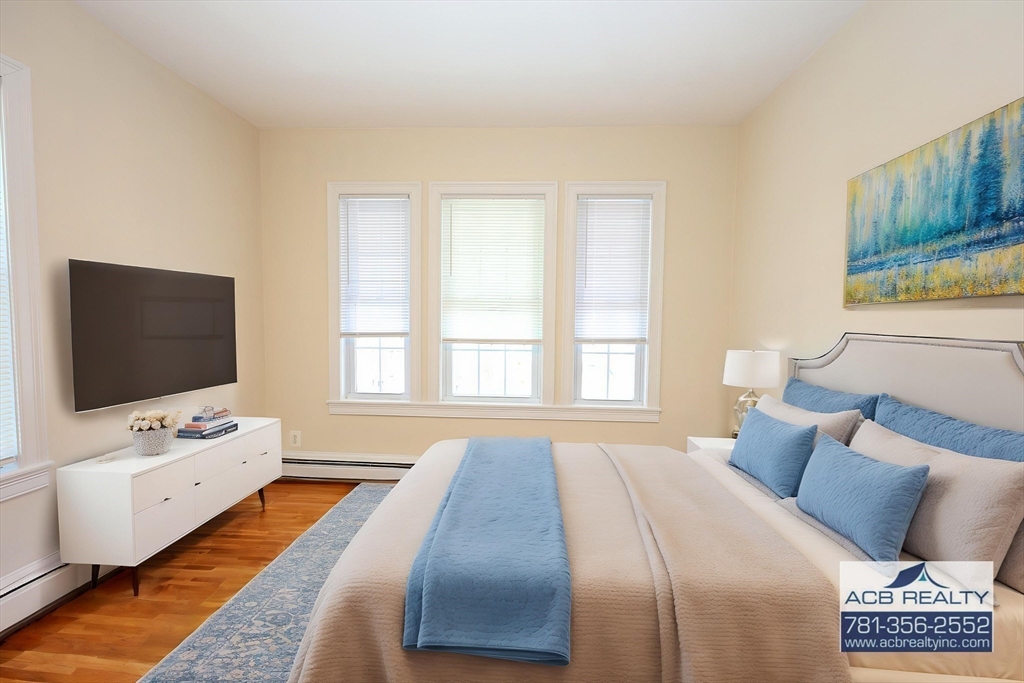 18 Pacific St 4