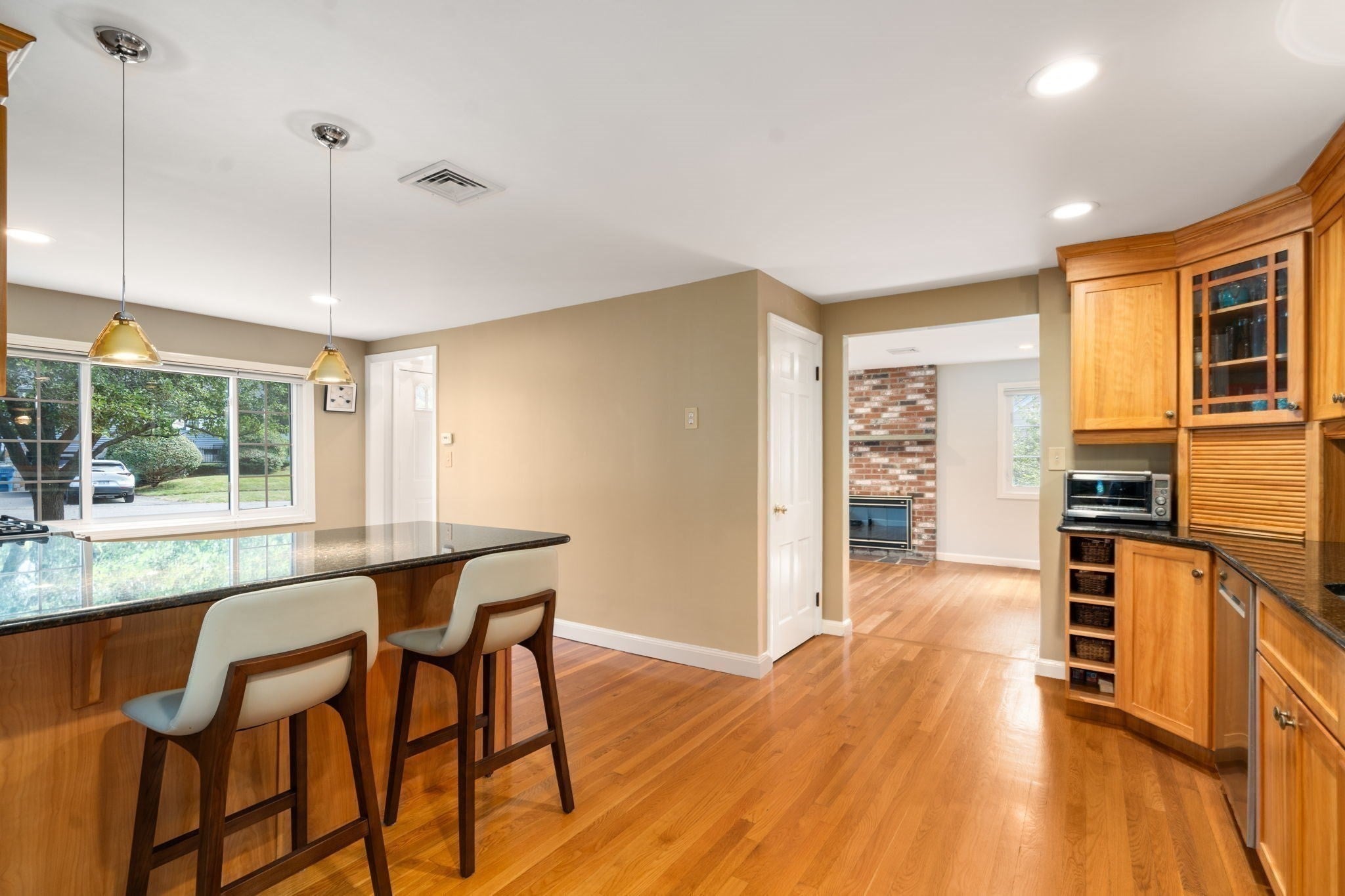 7 Cape Cod Ln, Canton, MA Photo #5
