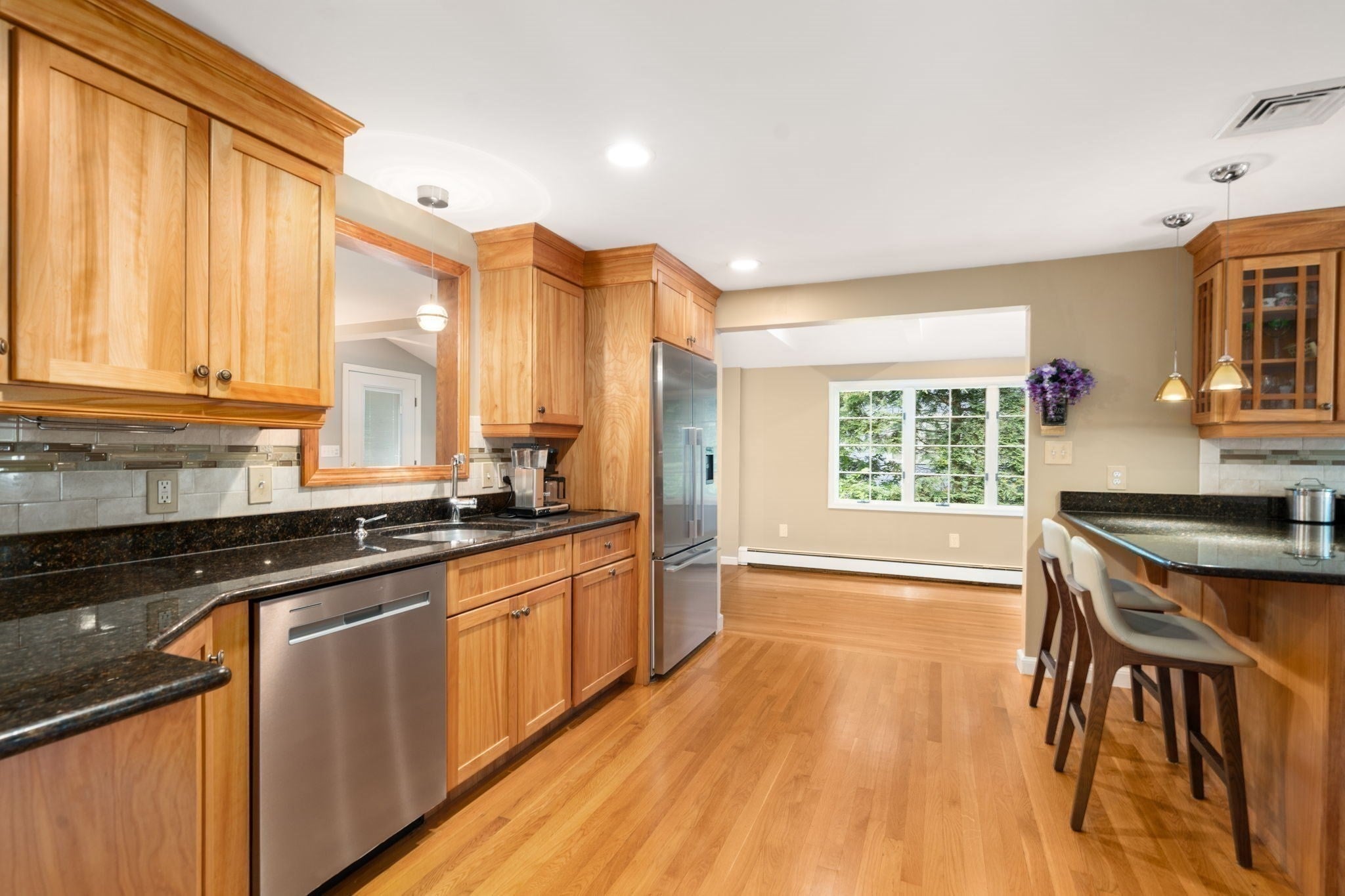 7 Cape Cod Ln, Canton, MA Photo #4