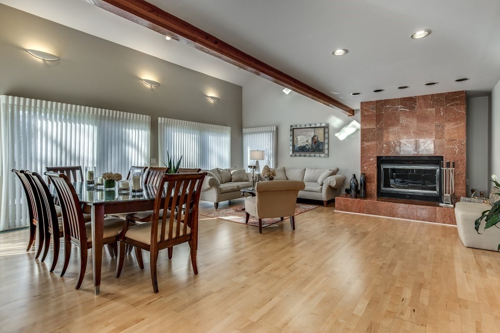 11 Beethoven Ave 11