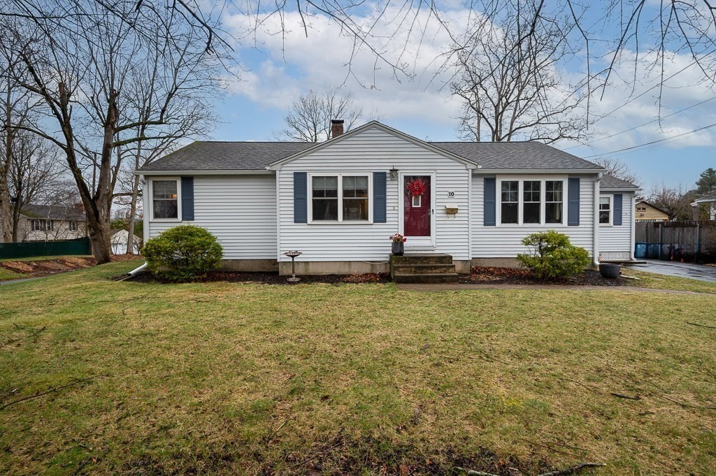 10 Locust St