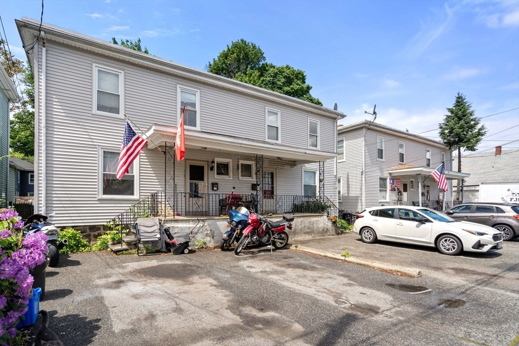 9-15 Maple St