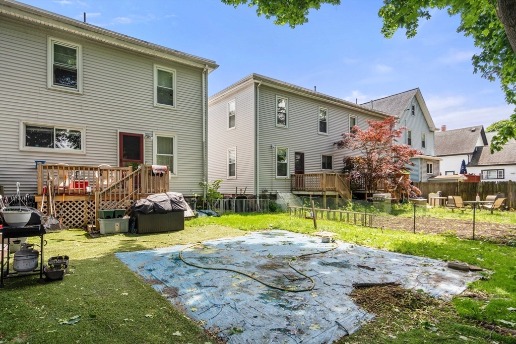 9-15 Maple St