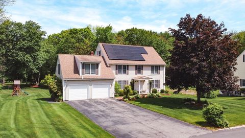11 Balmoral Dr Methuen MA 01844