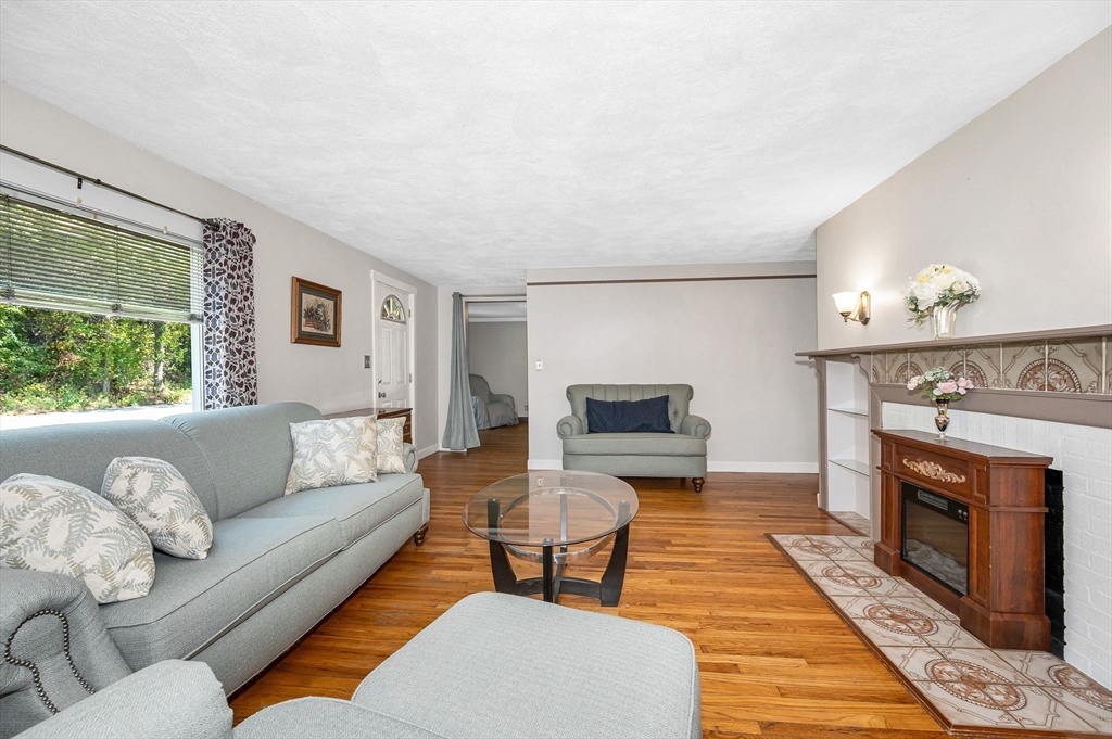 41 White St
