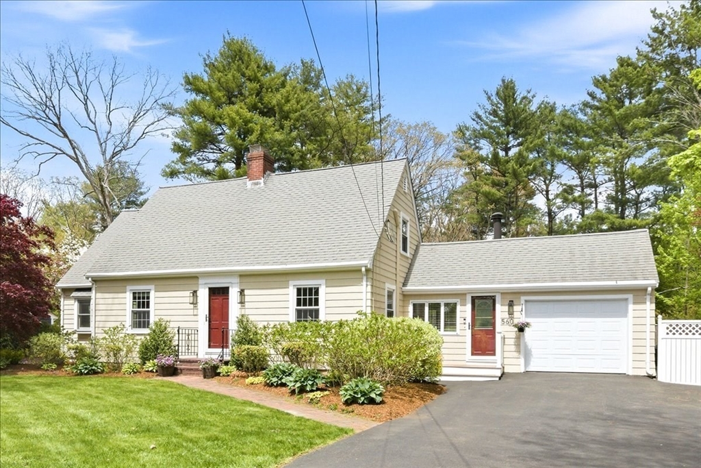 560 Common St, Walpole, MA Photo #2