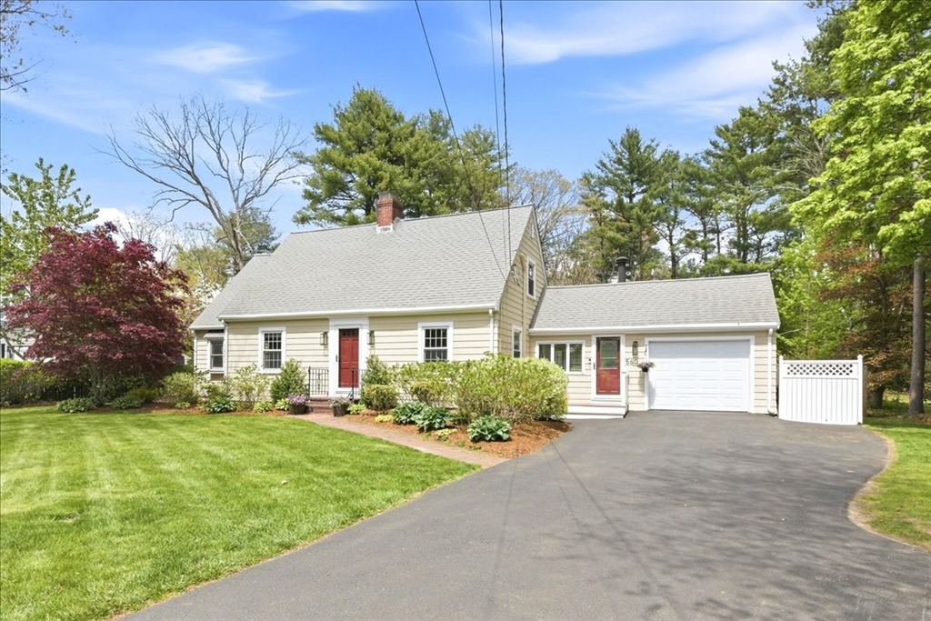560 Common St, Walpole, MA Photo #3