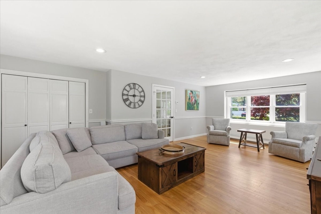 560 Common St, Walpole, MA Photo #25