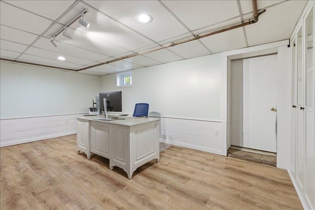 560 Common St, Walpole, MA Photo #36