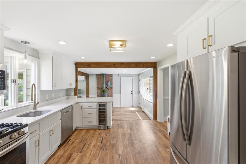 560 Common St, Walpole, MA Photo #14
