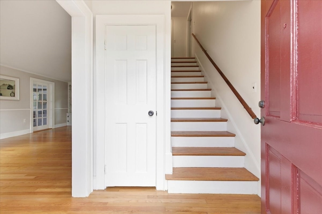 560 Common St, Walpole, MA Photo #7