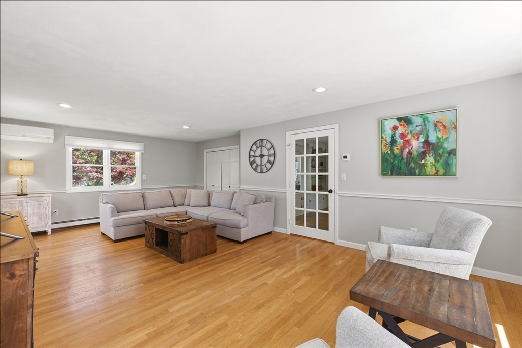 560 Common St, Walpole, MA Photo #24