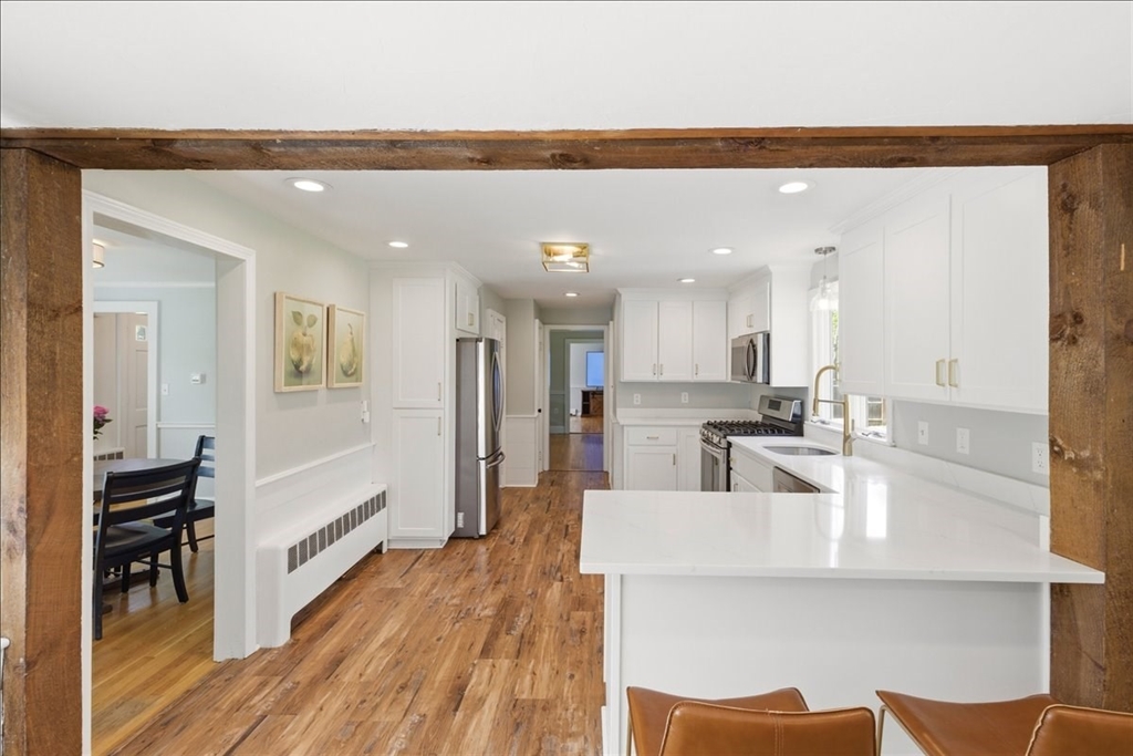 560 Common St, Walpole, MA Photo #16