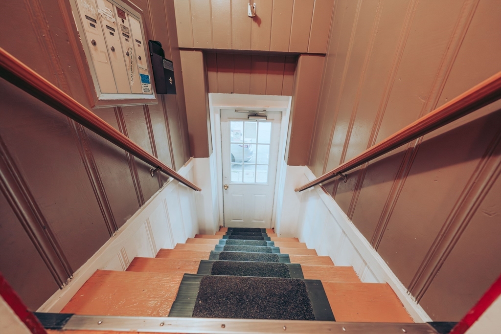 8 Everett St