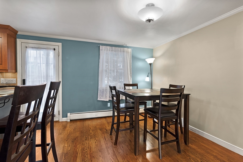 32 Williams St 32