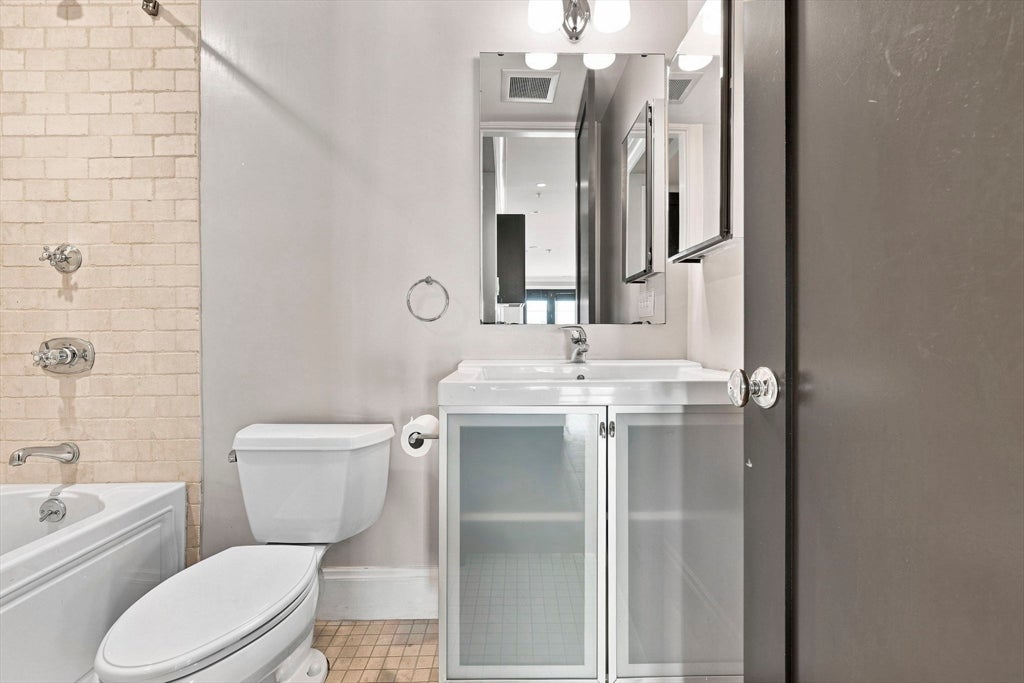 354 Dorchester St #4, Boston, MA Photo #22