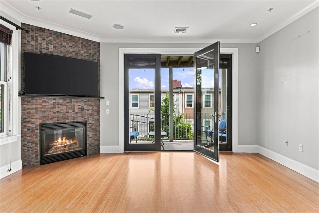 354 Dorchester St #4, Boston, MA Photo #9