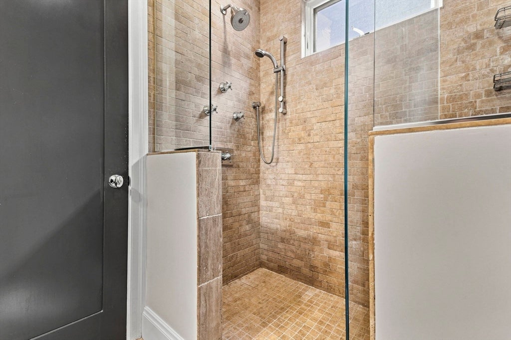 354 Dorchester St #4, Boston, MA Photo #17