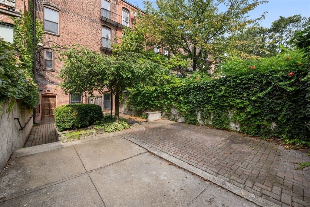 23 Cumberland St, Boston, MA Photo #35