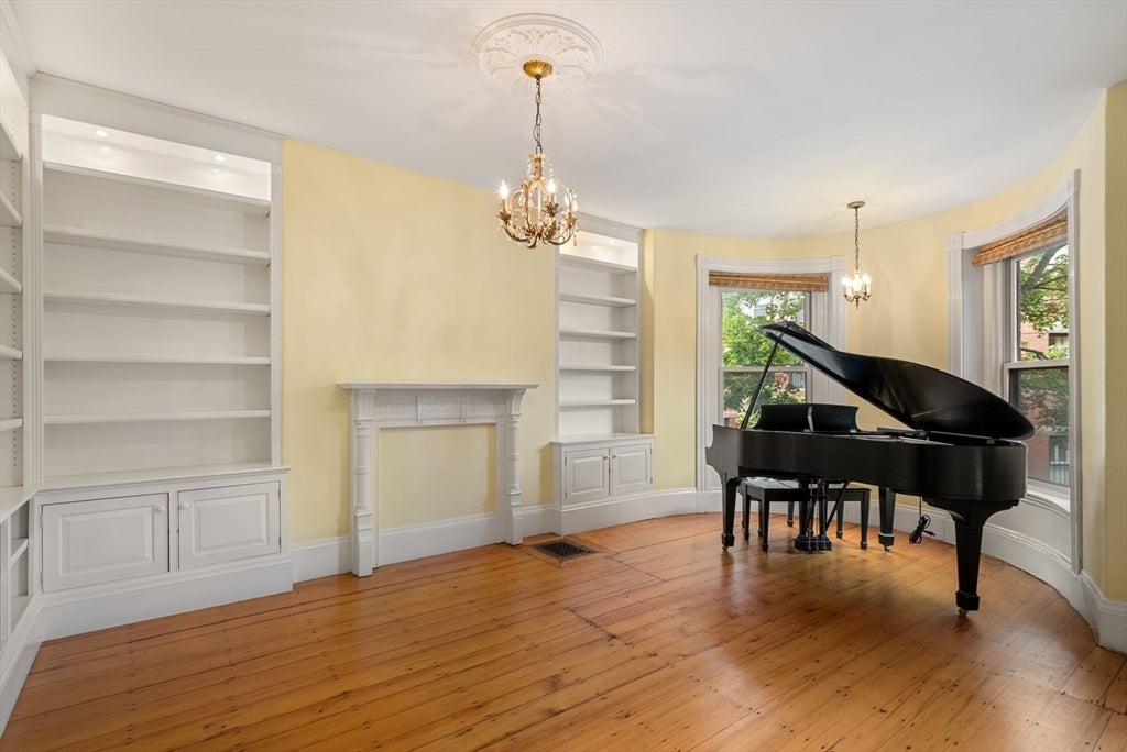 23 Cumberland St, Boston, MA Photo #14