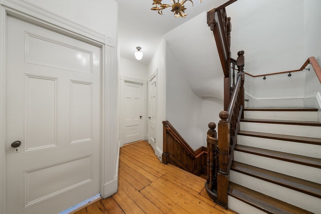 23 Cumberland St, Boston, MA Photo #18