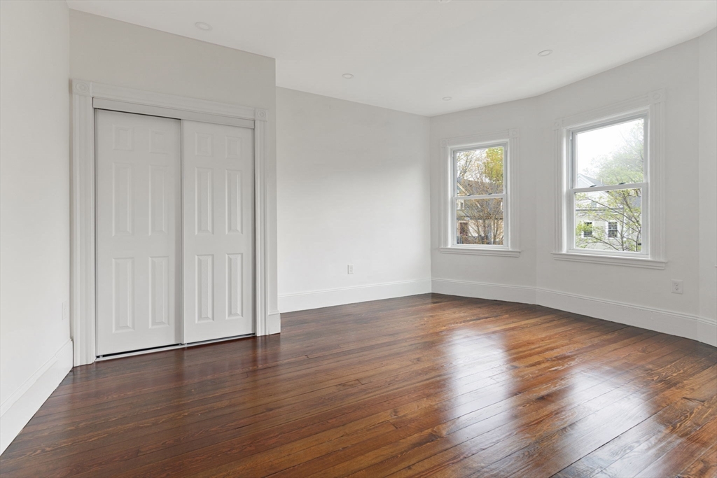 Boston, Massachusetts 02130, United States, 4 Bedrooms Bedrooms, ,2 BathroomsBathrooms,Residential,Active,102376