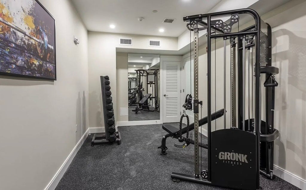 394 Mcgrath Hwy #101, Somerville, MA Photo #9