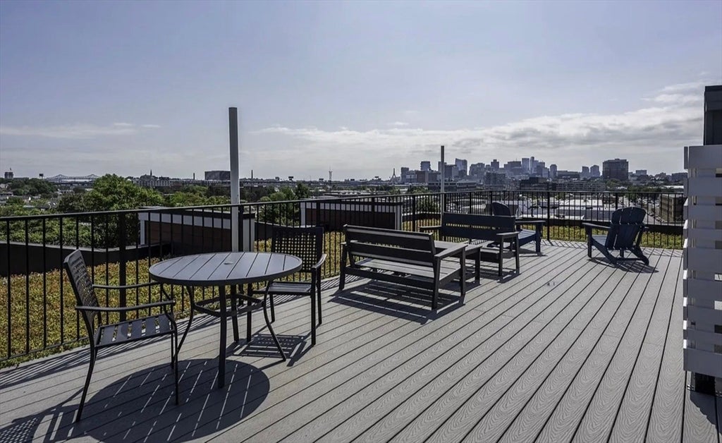 394 Mcgrath Hwy #101, Somerville, MA Photo #7