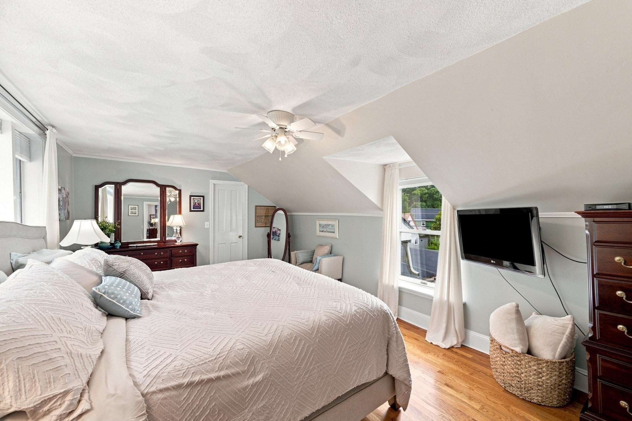 78 Oak St, Wakefield, MA Photo #20