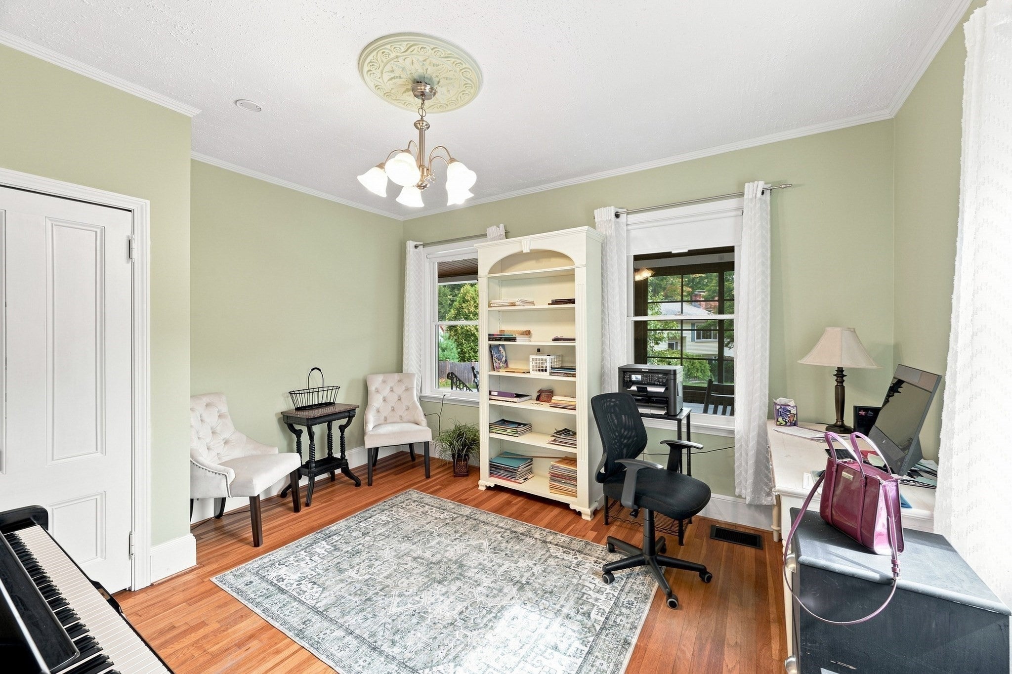 78 Oak St, Wakefield, MA Photo #8