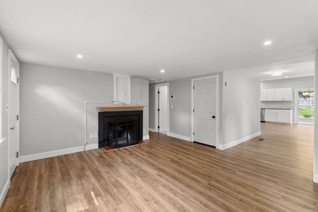 42 Deer Hollow Rd