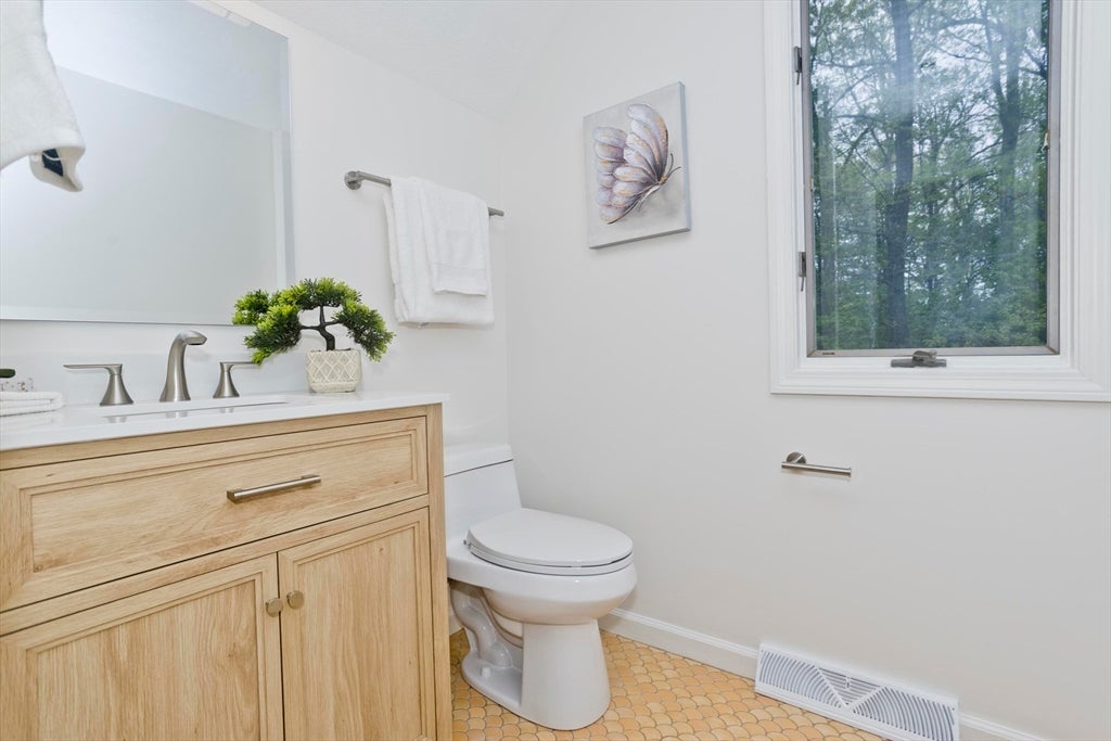 2205 Boston Road #C20, Wilbraham, MA Photo #28