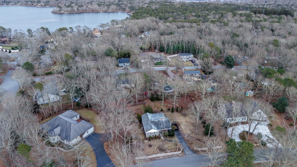 Falmouth, Massachusetts 02536, United States, 3 Bedrooms Bedrooms, ,2 BathroomsBathrooms,Residential,Pending,119564