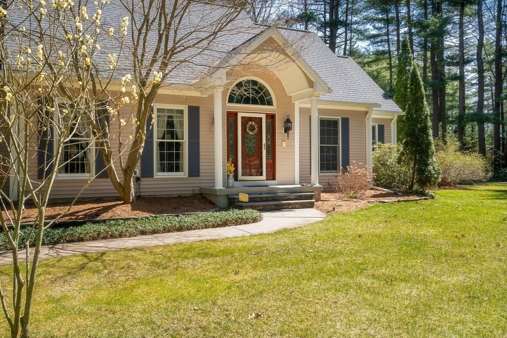 6 Pine Meadow Drive