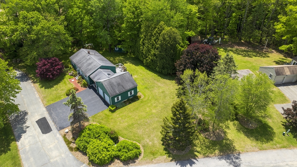 120 Bay Path Rd