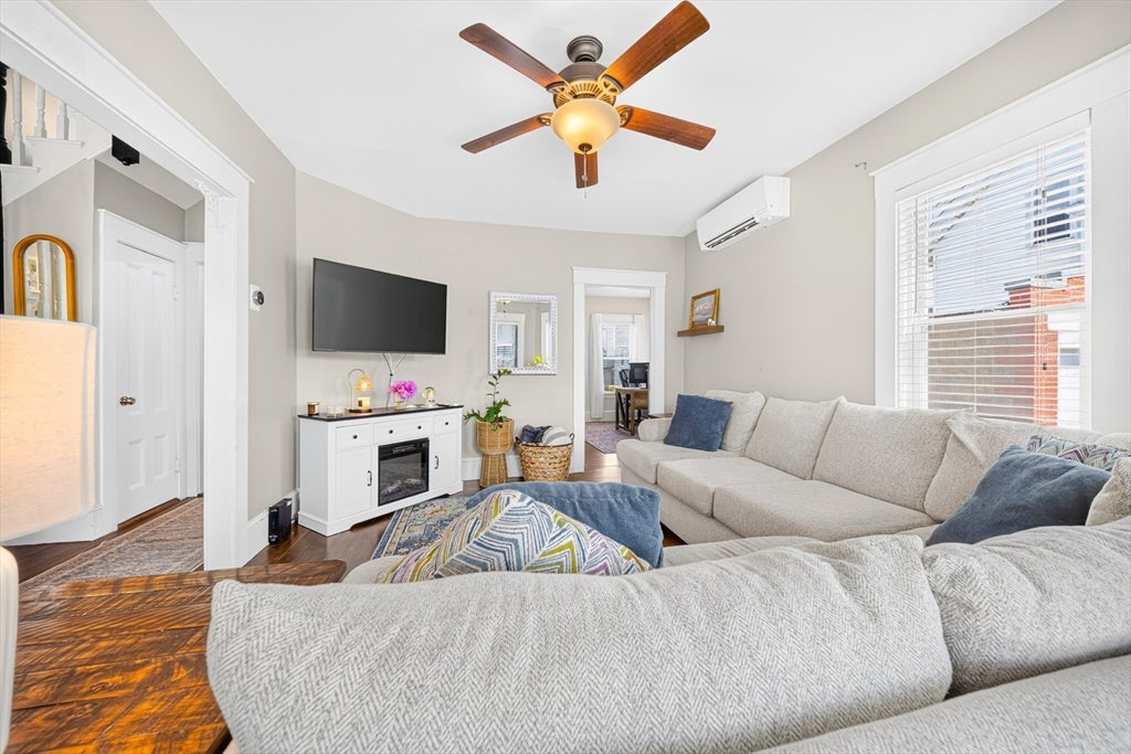 542 Shirley St, Winthrop, MA, 542 Shirley St, Winthrop, MA Photo #7
