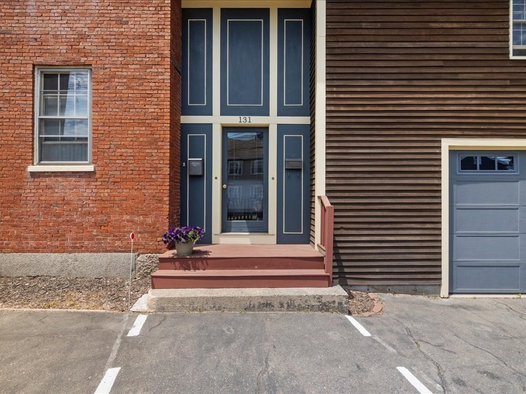 166 High Street