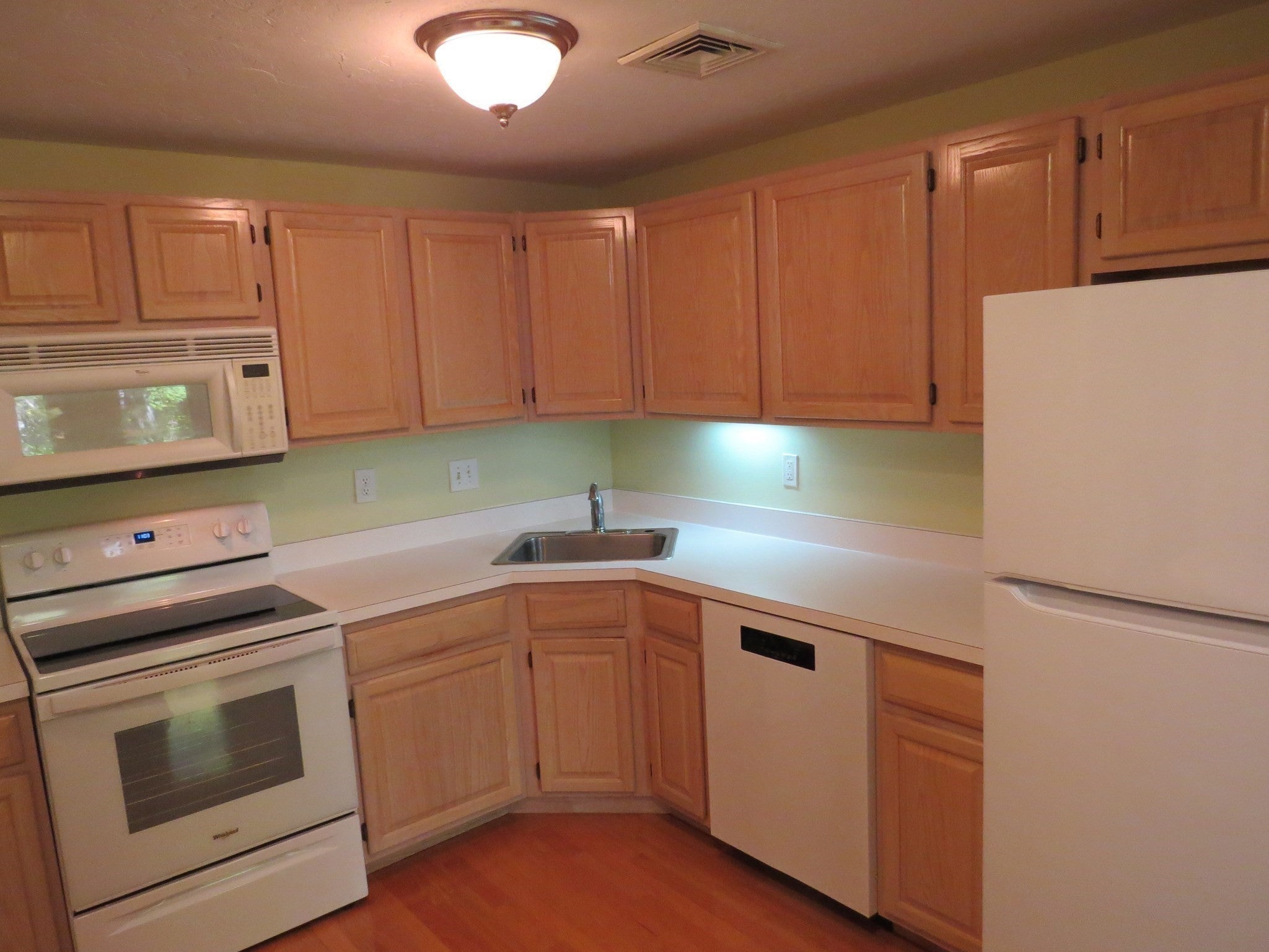 84G Crystal Brook Way #G, Marlborough, MA, 84G Crystal Brook Way #G, Marlborough, MA Photo #3