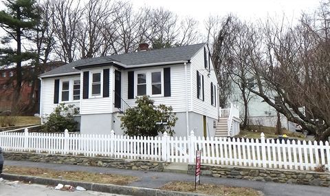 41 Bridgeport Street Worcester MA 01604