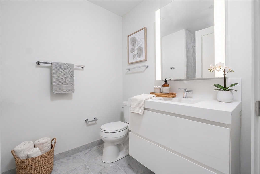 135 Seaport Blvd 1508