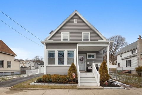 11 Richard St Saugus MA 01906