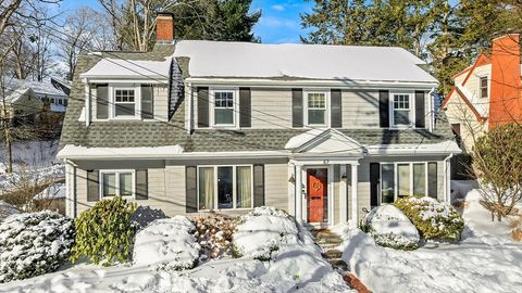 67 Risley Rd Brookline MA 02467
