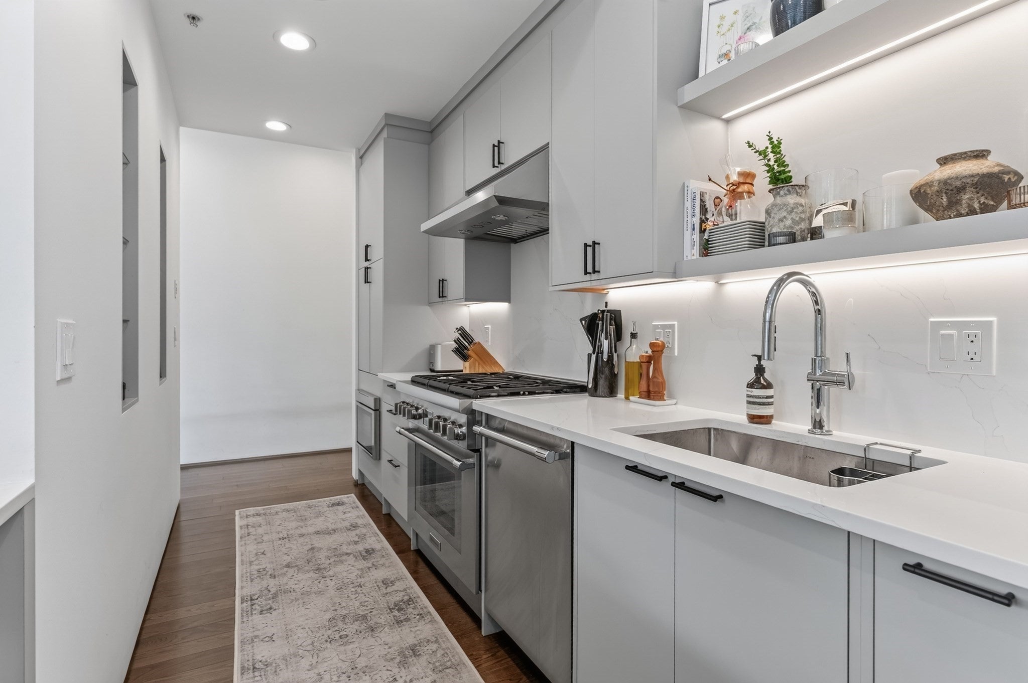 503 East 1st ST #6, Boston, MA, 503 East 1st ST #6, Boston, MA Photo #15