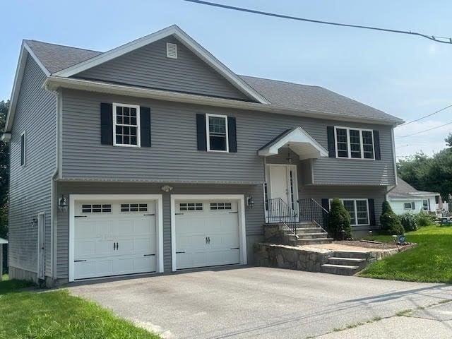 34 Carpenter Ave