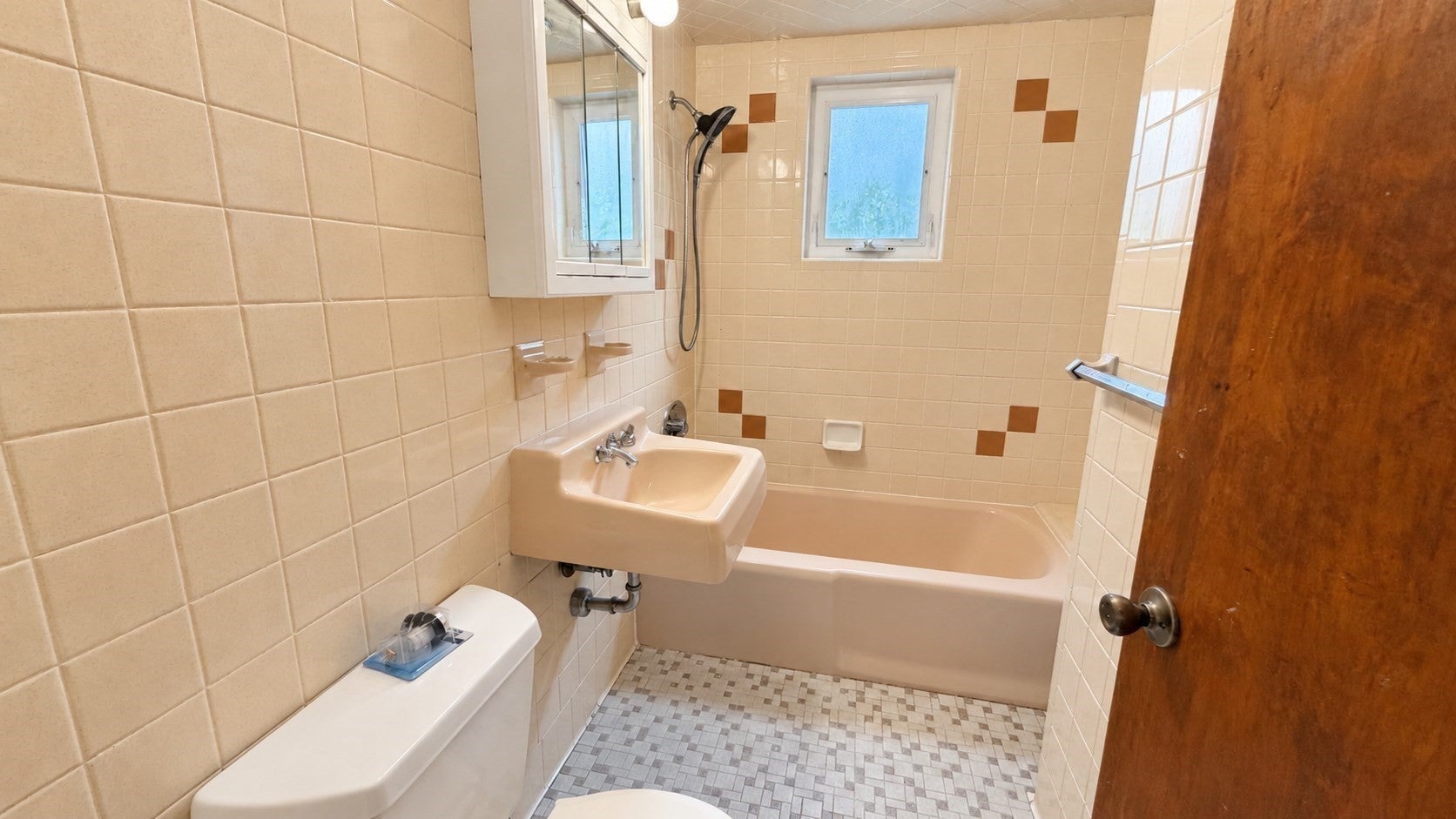 51 Dearborn St #1, Medford, MA, 51 Dearborn St #1, Medford, MA Photo #11