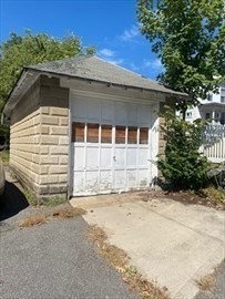 7 Pleasant Street