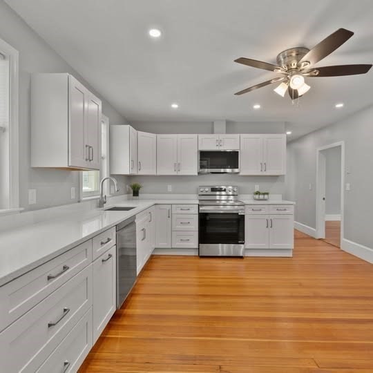 Click for 18 Mystic St #2, Medford, MA slideshow