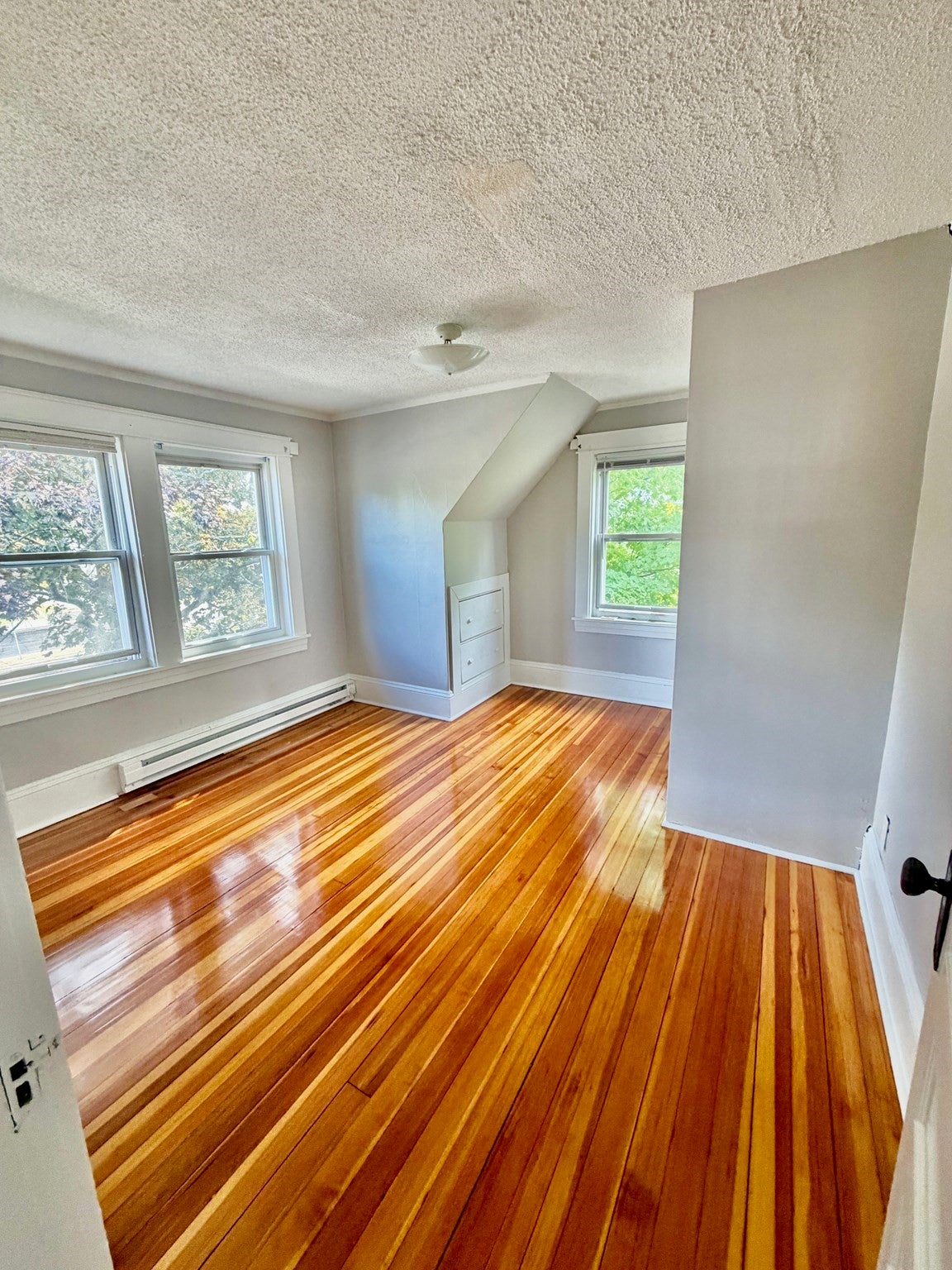 Photo of 2157 Northampton St, Holyoke, MA