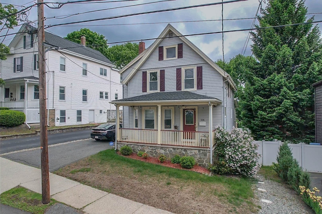 236 Hancock St